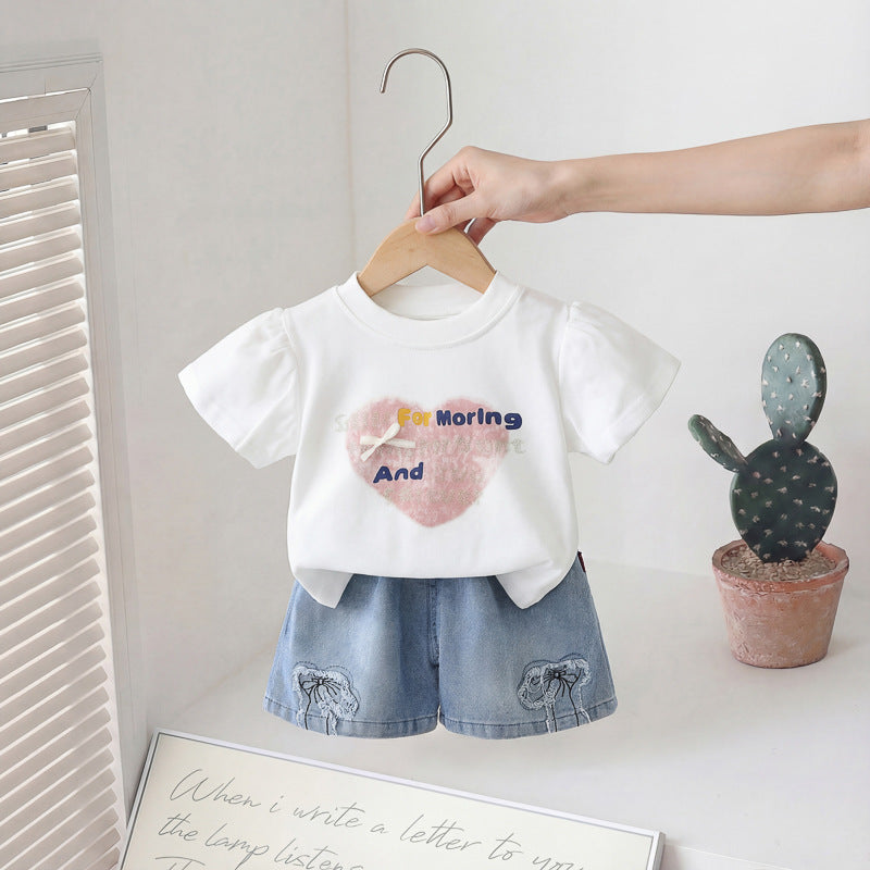 Love short sleeved two-piece baby outfit