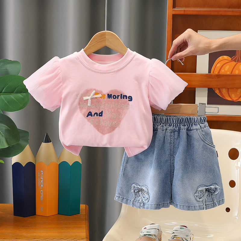 Love short sleeved two-piece baby outfit