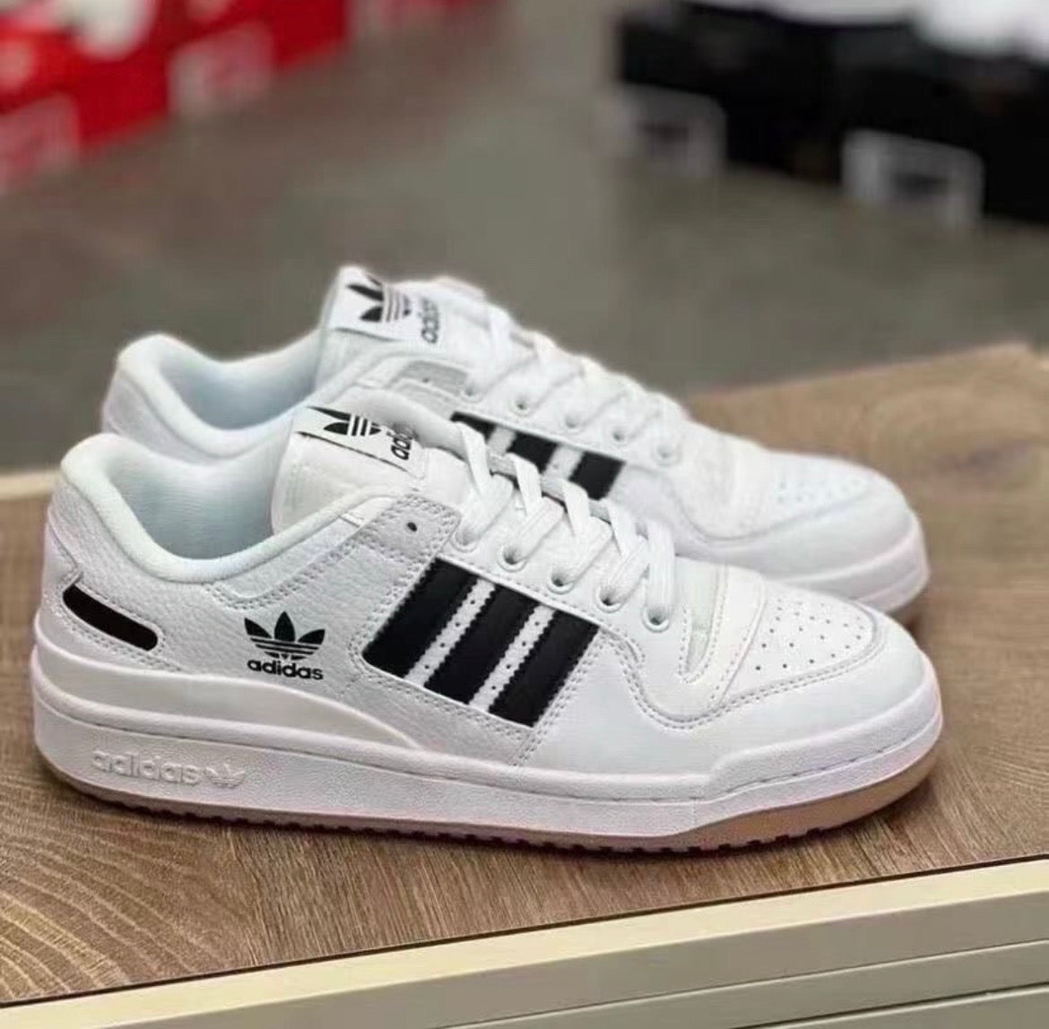 Adult Sneakers High Quality | $15.00/pc | MOQ 100pcs