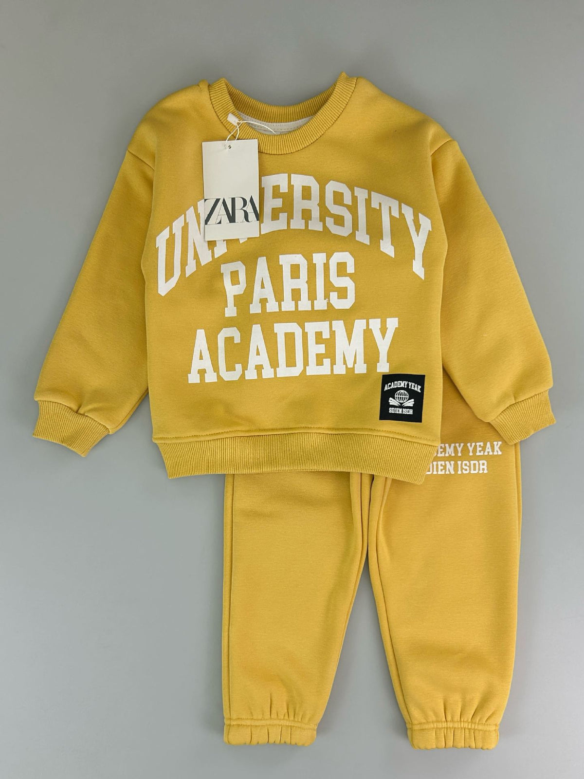 Mix-GC-110 | Kids' Minnie Mouse 2-Piece Tracksuit Set – Boys & Girls | Mixed Designs | Sizes 2-12 Years Old | $7.00/set | $84.00/dz | MOQ 500 | Total $3,500.00