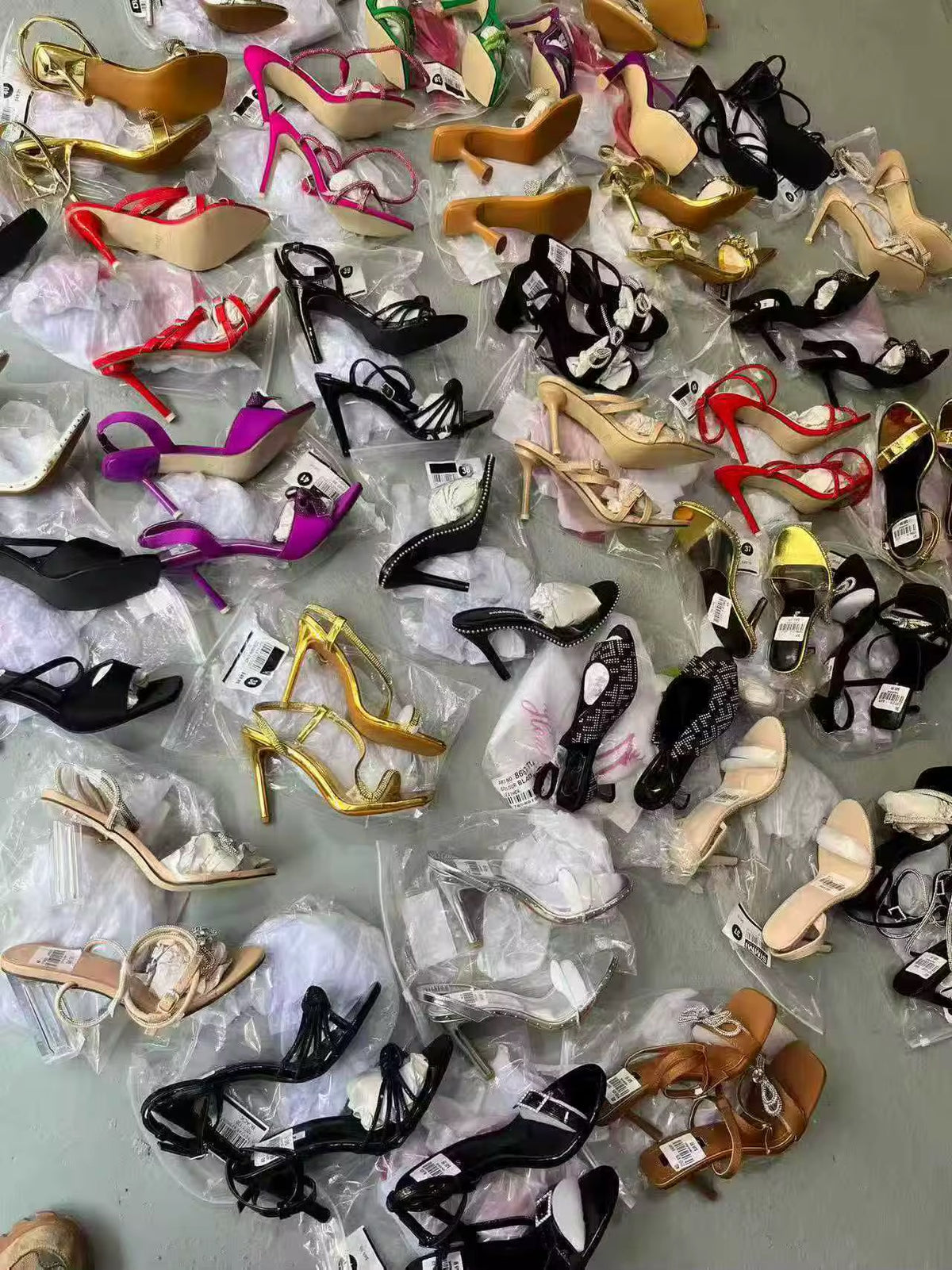 Wholesale Bale Mixed Women's Heels & Sandals (~40 Pairs / 25kg) $7/ kg