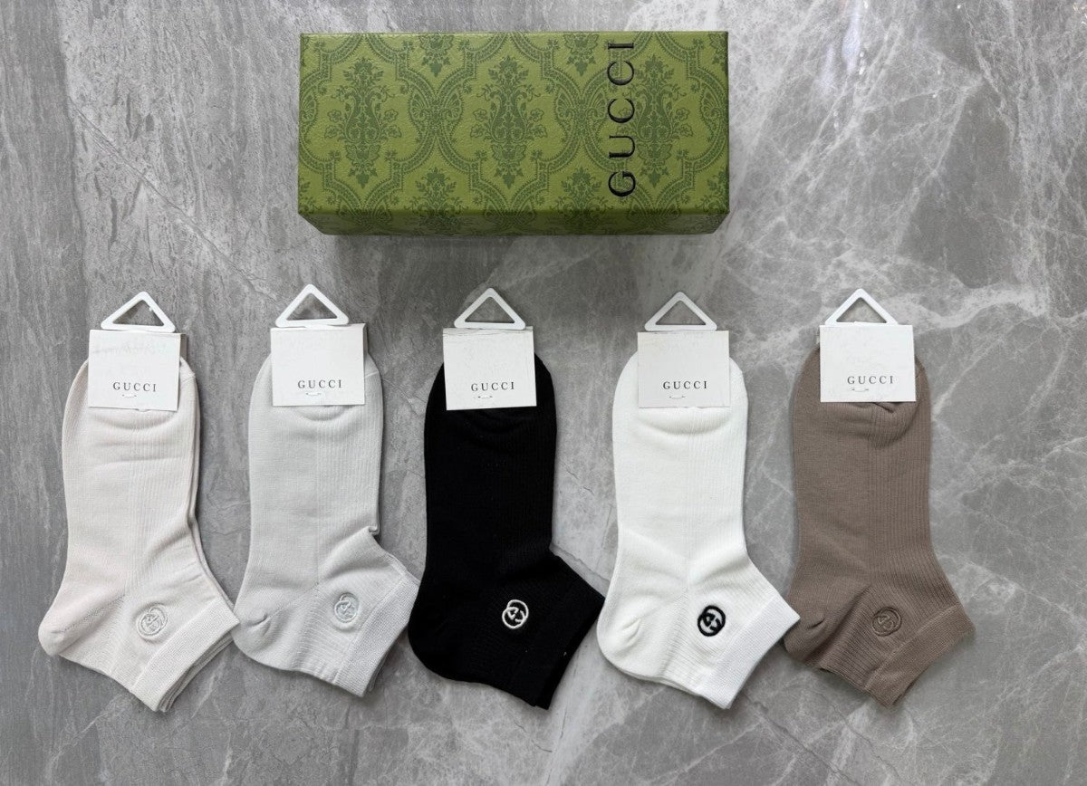 Mixed Kids' Socks Wholesale | Ages 2–12 | Boys & Girls | $2.50/Pair | MOQ 250 Pairs