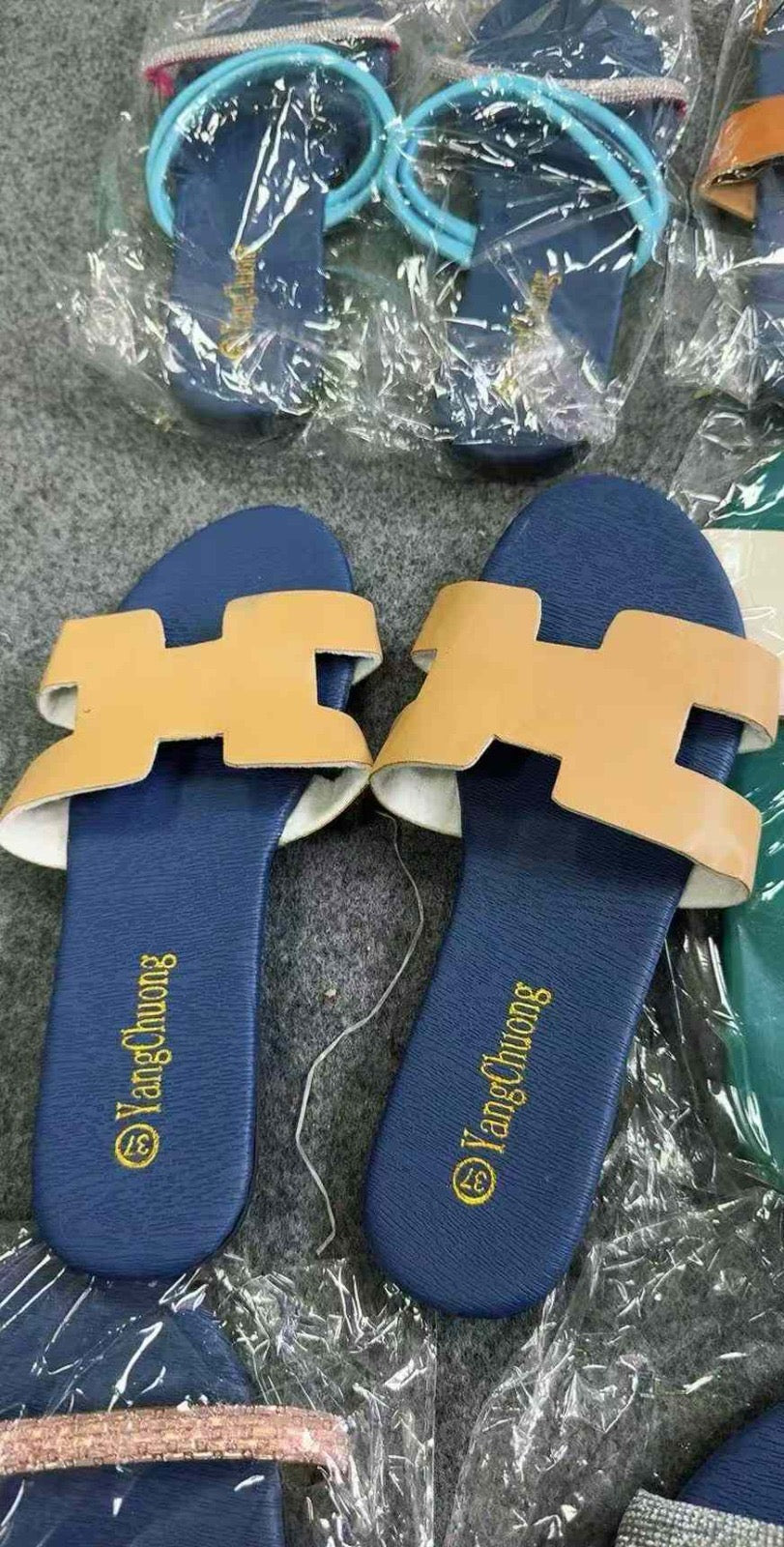 Mixed Women's Sandals & Flip Flops | Assorted Styles & Colors | MOQ 500 Pairs