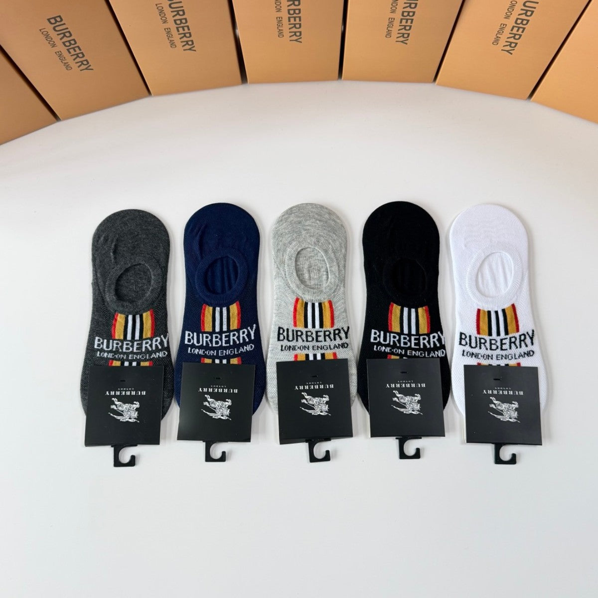 Men's Adult Socks Wholesale | $2.30/Pair | MOQ 250 Pairs