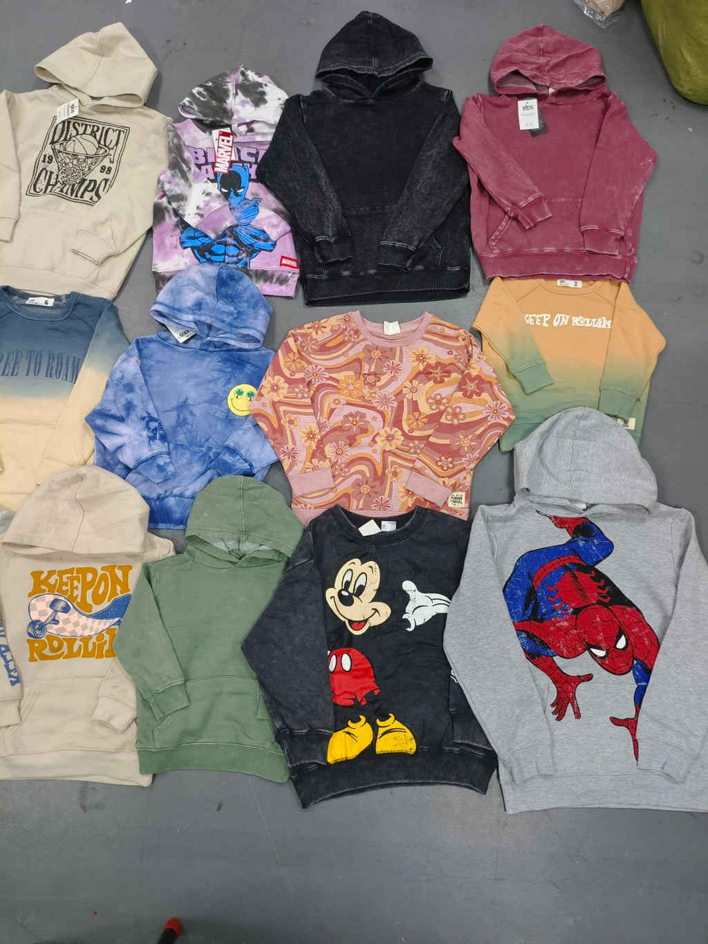 Cotton on sweaters for children, mix many designs, 100pcs per pack.
