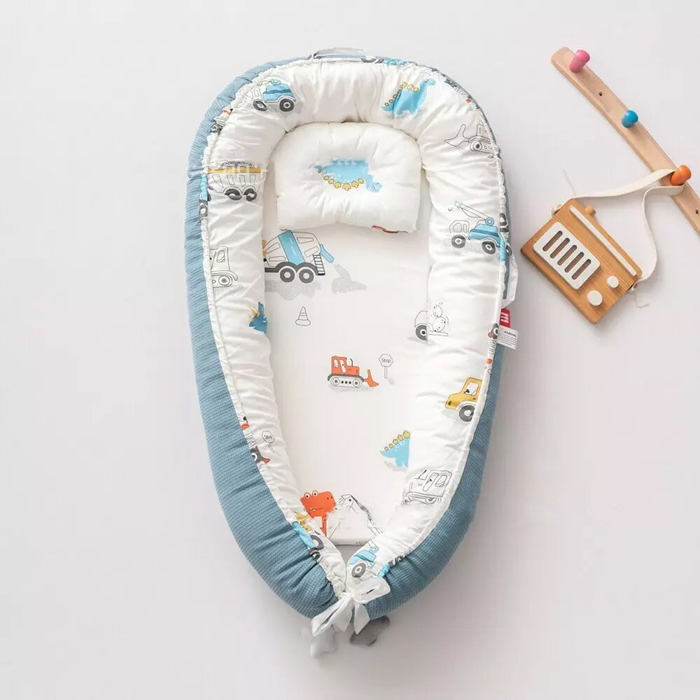 Removable and washable portable baby crib baby pillow travel crib
