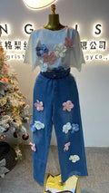 Women's 3D flower applique 2-piece set white t-shirt and blue wide leg jeans