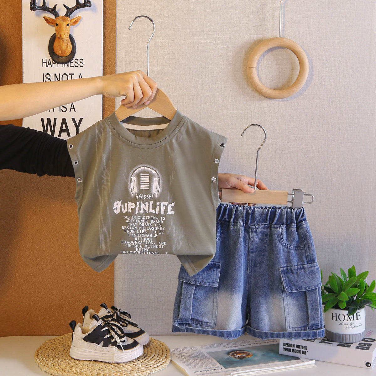 Baby and children's sleeveless shorts two-piece set