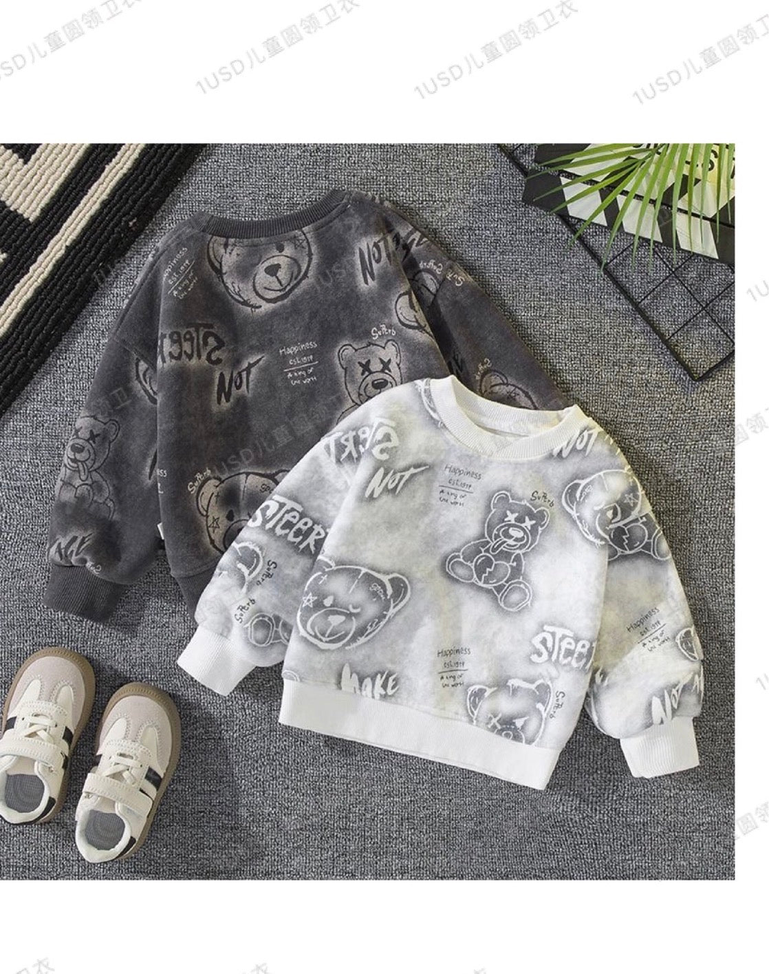 Kids FASHIONDO 3D dog applique sweatshirt in burgundy cream and dark gray