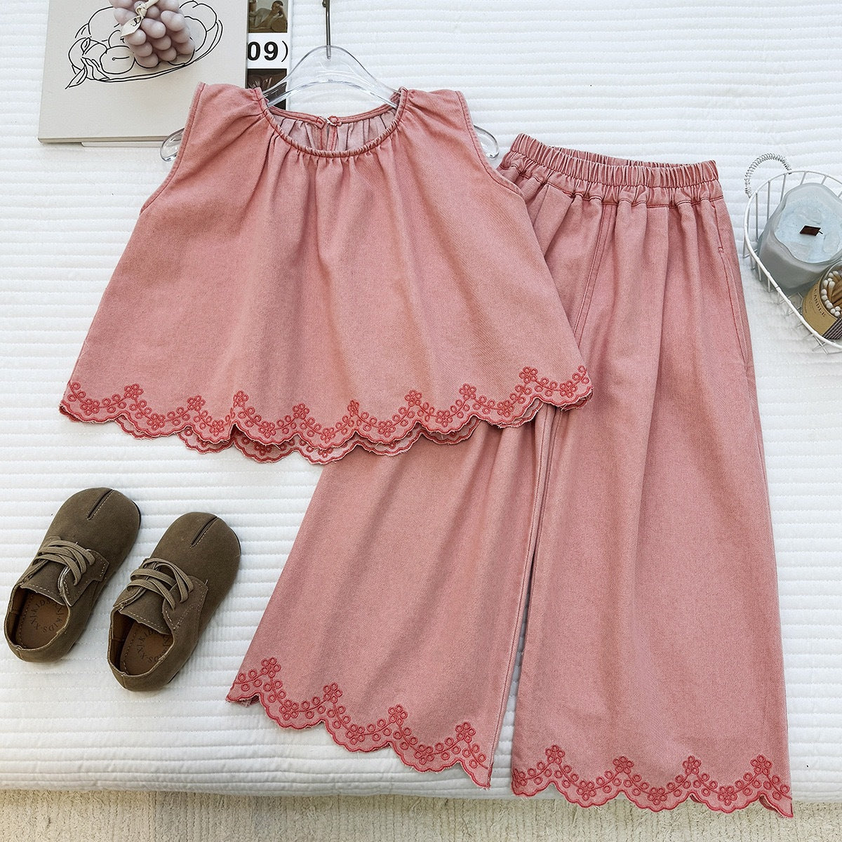 Casual Two-Piece Set for Girls: Denim Vest Top with Lace Flowers and Wide-Leg Pants