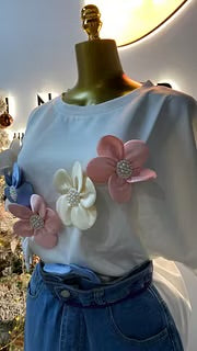 Women's 3D Flower Applique 2-Piece Set – T-Shirt & Jeans | $80.00/set