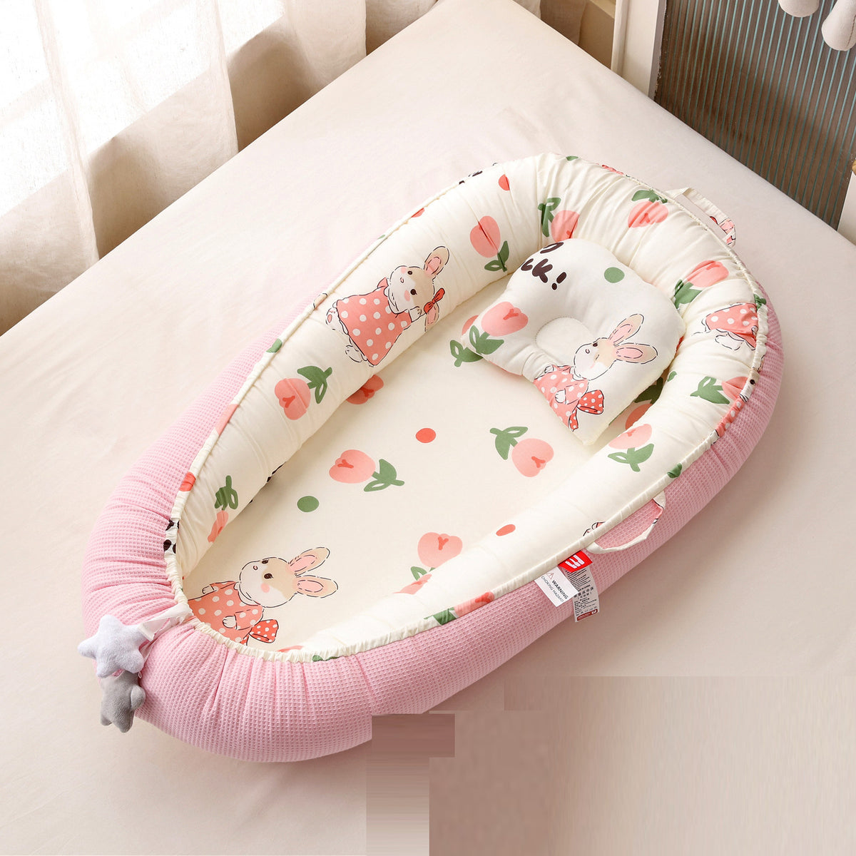 Removable and washable portable baby crib baby pillow travel crib