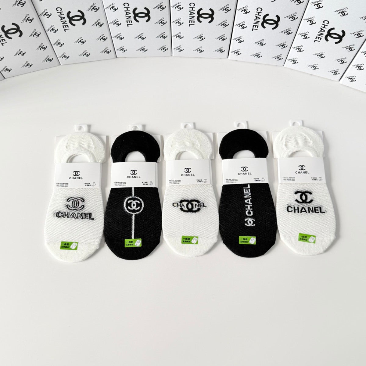 Men's Adult Socks Wholesale | $2.30/Pair | MOQ 250 Pairs