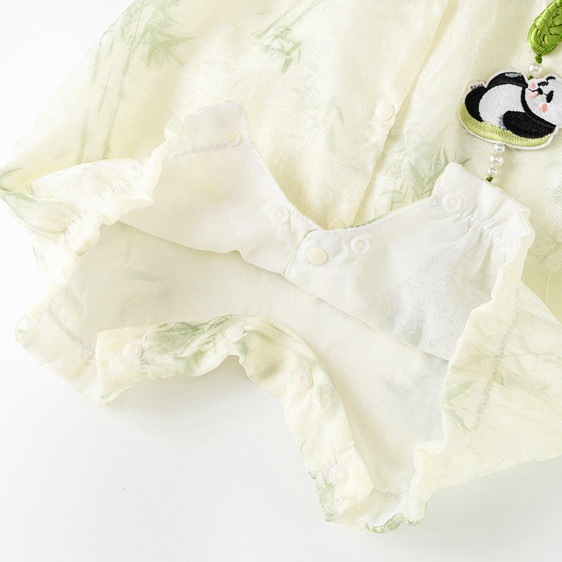 Short sleeved baby jumpsuit