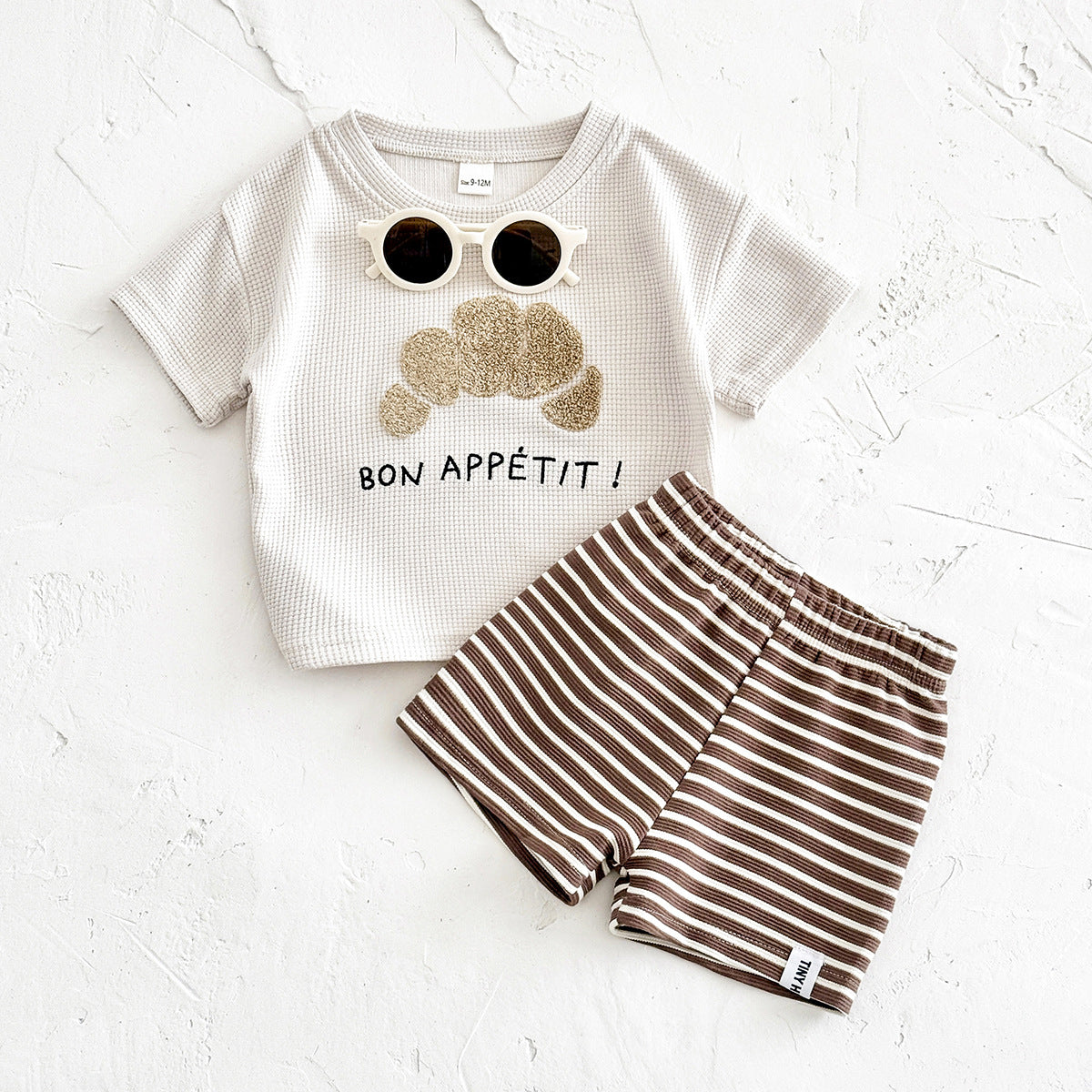 Cute Baby Outfit Set with Horn-shaped Patchwork