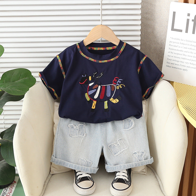 Short sleeved two-piece baby clothing set