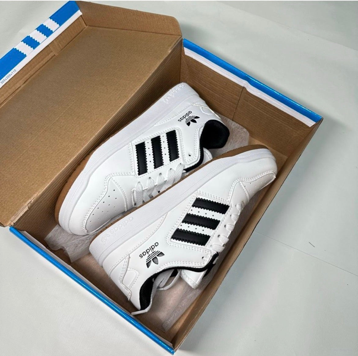 Bulk Men's Shoes | 100pcs Per Color/Style | Wholesale Pricing | MOQ 100pcs