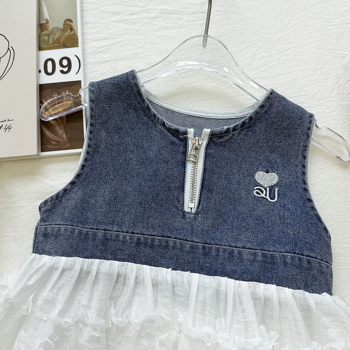 Cotton Blend Lace Sleeveless Dress for Girls, Summer Fashion Style, Princess Cake Skirt with Denim Patchwork Design