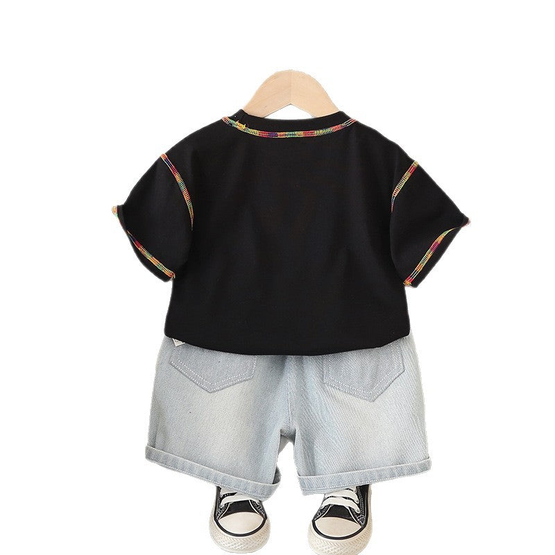 Short sleeved two-piece baby clothing set