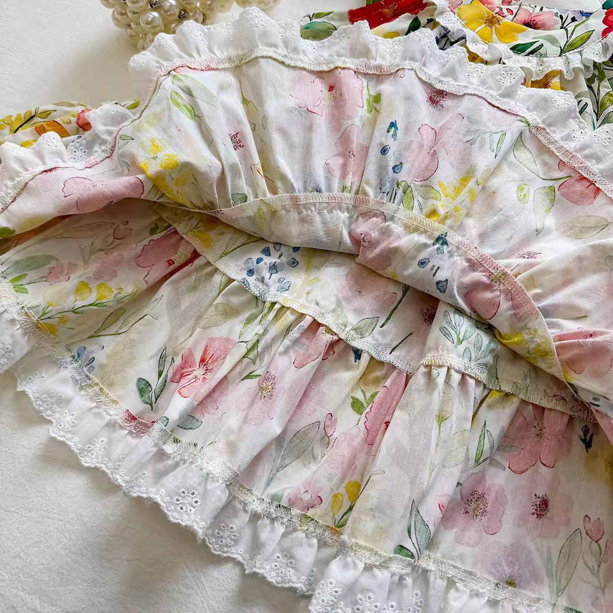 Floral Print Sleeveless Dress for Girls with Peter Pan Collar and Lace Trim Princess Style Dress