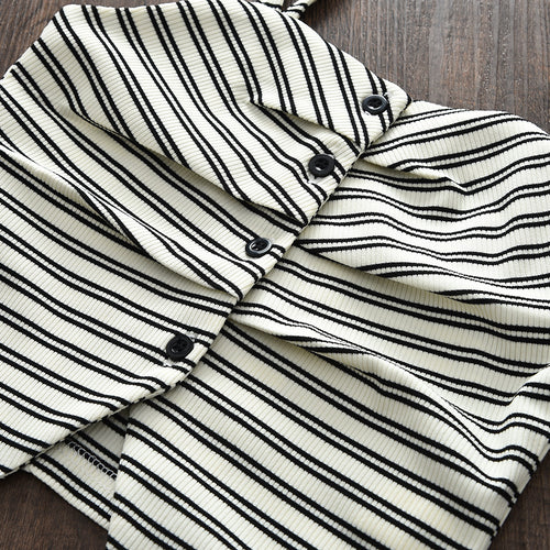 Children's Summer Outfit Set, Stylish Design with Pleated Stripe Strap Shorts Two-Piece Set, Casual Fashion for Girls