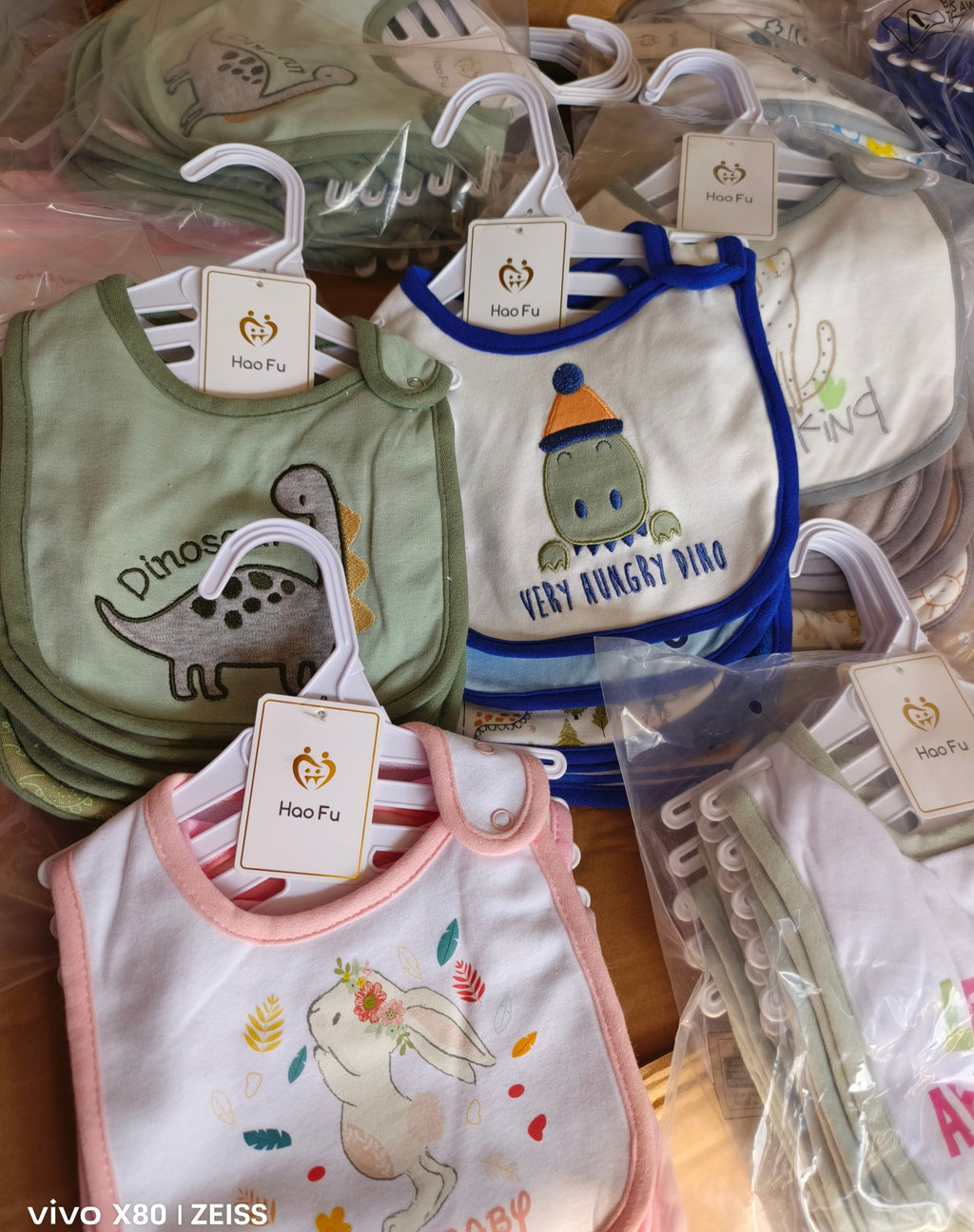 5 drool bibs per bundle (moq 100 set mix design)