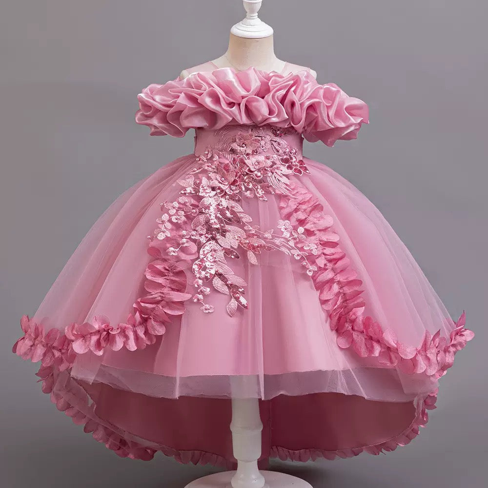 Wholesale Girls Luxury Off-Shoulder High-Low Princess Dress with Floral Embroidery – MOQ 50 Mixed Colors – 10 Pieces Per Color – $10 Each