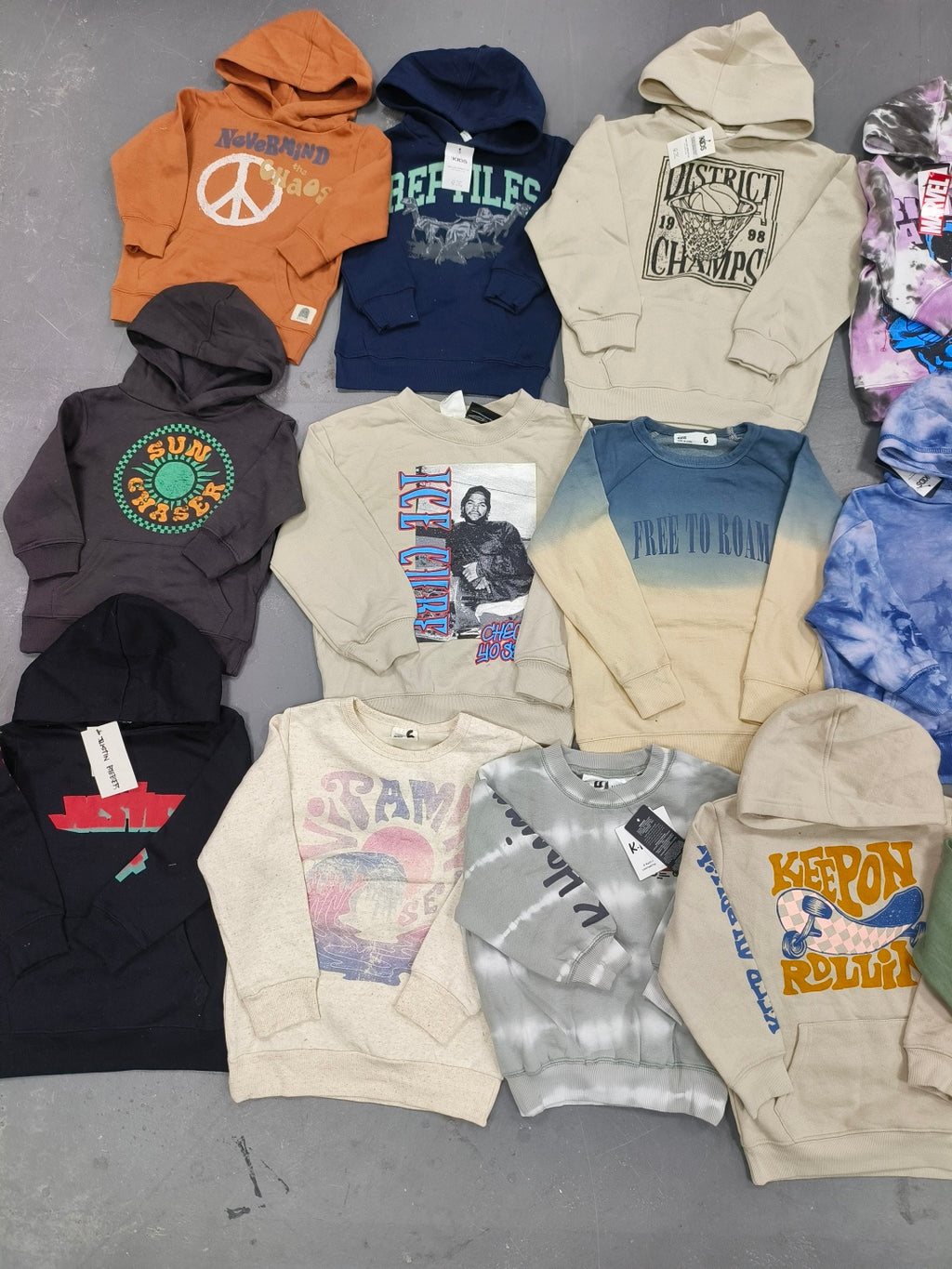 Cotton on sweaters for children, mix many designs, 100pcs per pack.
