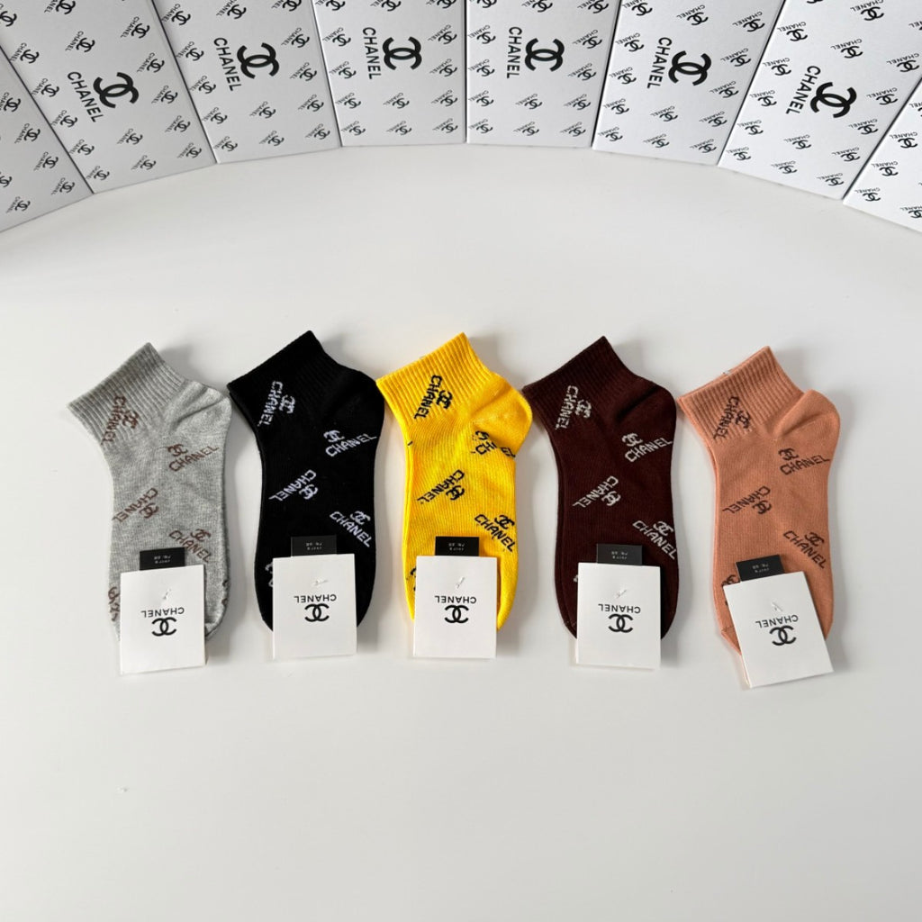 Mixed Kids' Socks Wholesale | Ages 2–12 | Boys & Girls | $2.50/Pair | MOQ 250 Pairs
