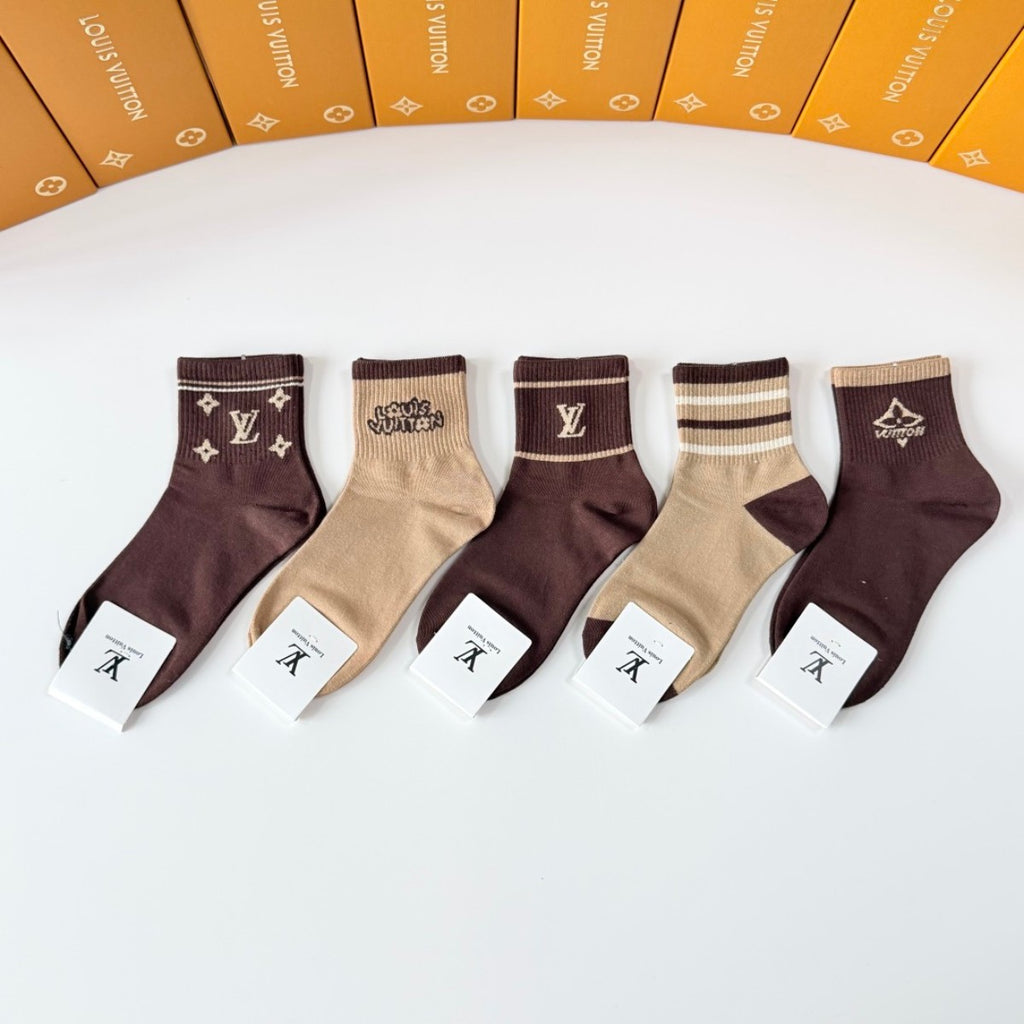 Mixed Kids' Socks Wholesale | Ages 2–12 | Boys & Girls | $2.50/Pair | MOQ 250 Pairs