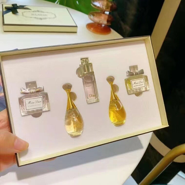 Dior Mini Perfume Gift Set – 5-Piece Fragrance Collection